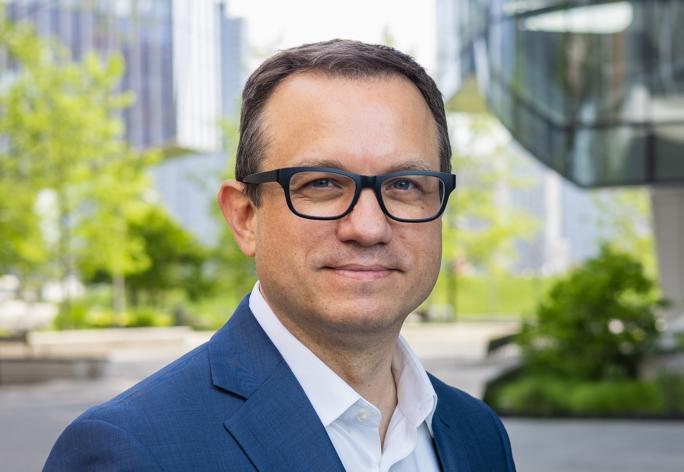 Color portrait of Greg Morrisett