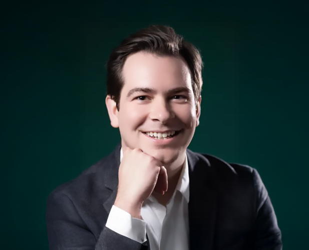 A color photo of Seamus Buxton.